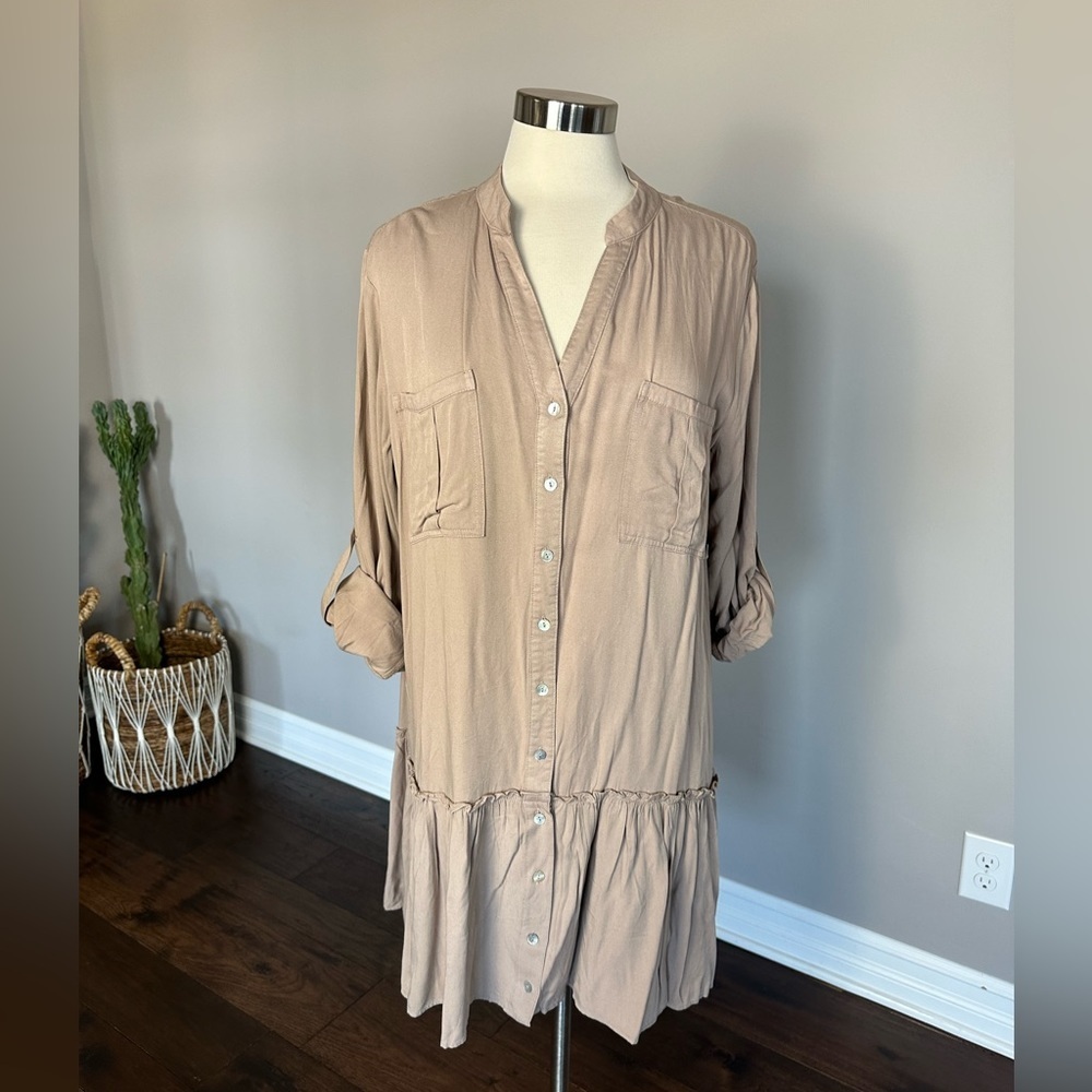 Boutique x Royal & Reese Dress Western Boho Ruffle Buttons Tan Neutral Khaki LG